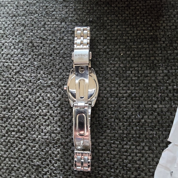 Women's Citizen eco drive watch - Picture 9 of 16